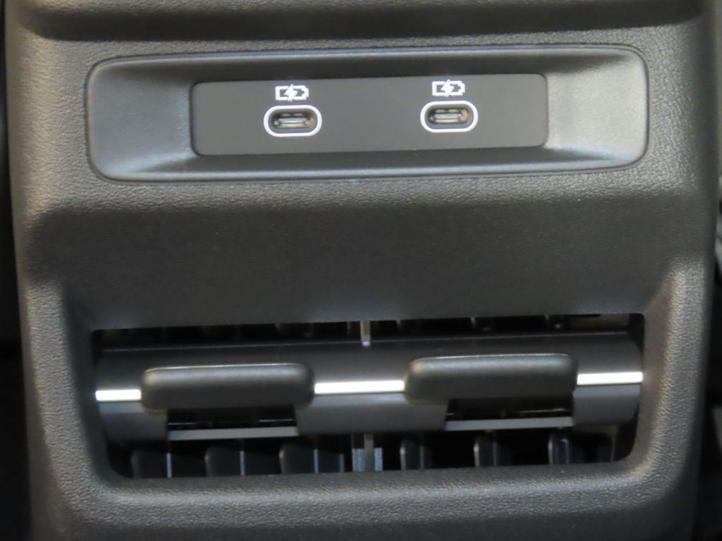 Thumbnail: 2026 Audi Q3 - 25