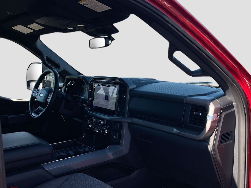 Used 2024 Red Ford XLT image 28