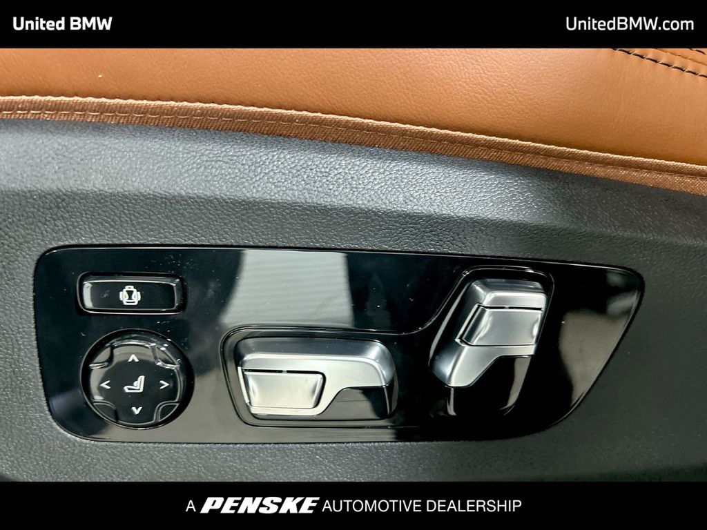 Thumbnail: 2026 BMW X5 - 12