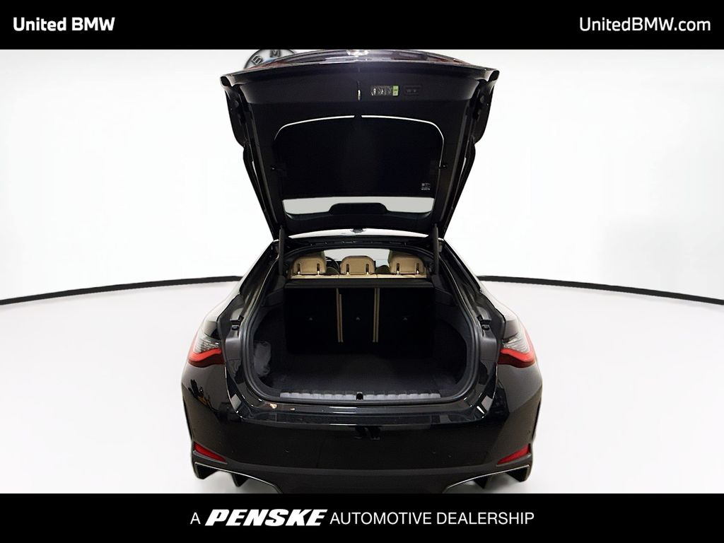 Thumbnail: 2026 BMW i4 - 14