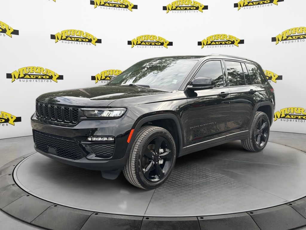 Diamond Black Crystal Pearlcoat 2023 Jeep Grand Cherokee Limited 4WD SUV / Crossover Four-Wheel Drive 8-Speed Automatic