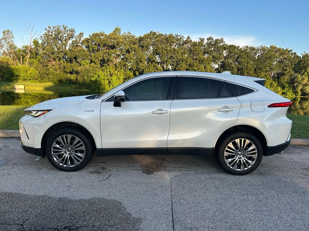 Thumbnail: 2021 Toyota Venza - 2