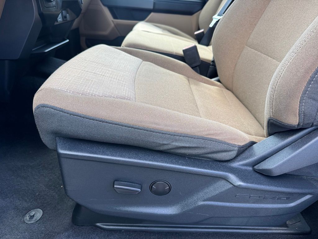 2023 Ford F-150 XLT photo 31