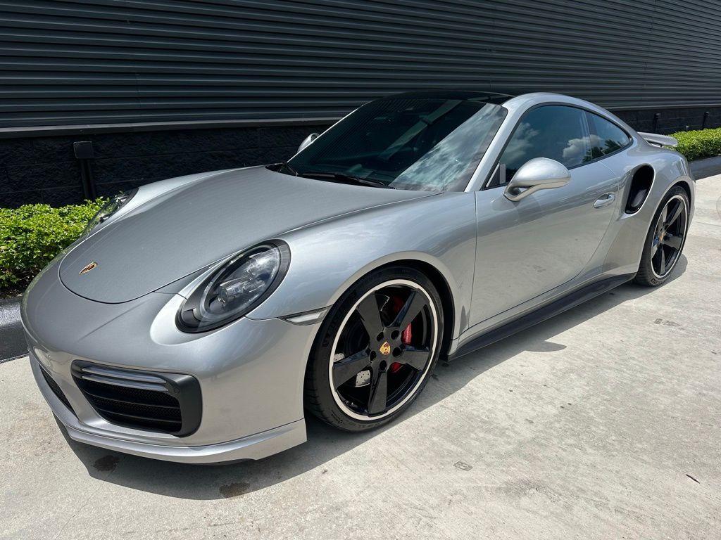 Thumbnail: 2019 Porsche 911 - 7