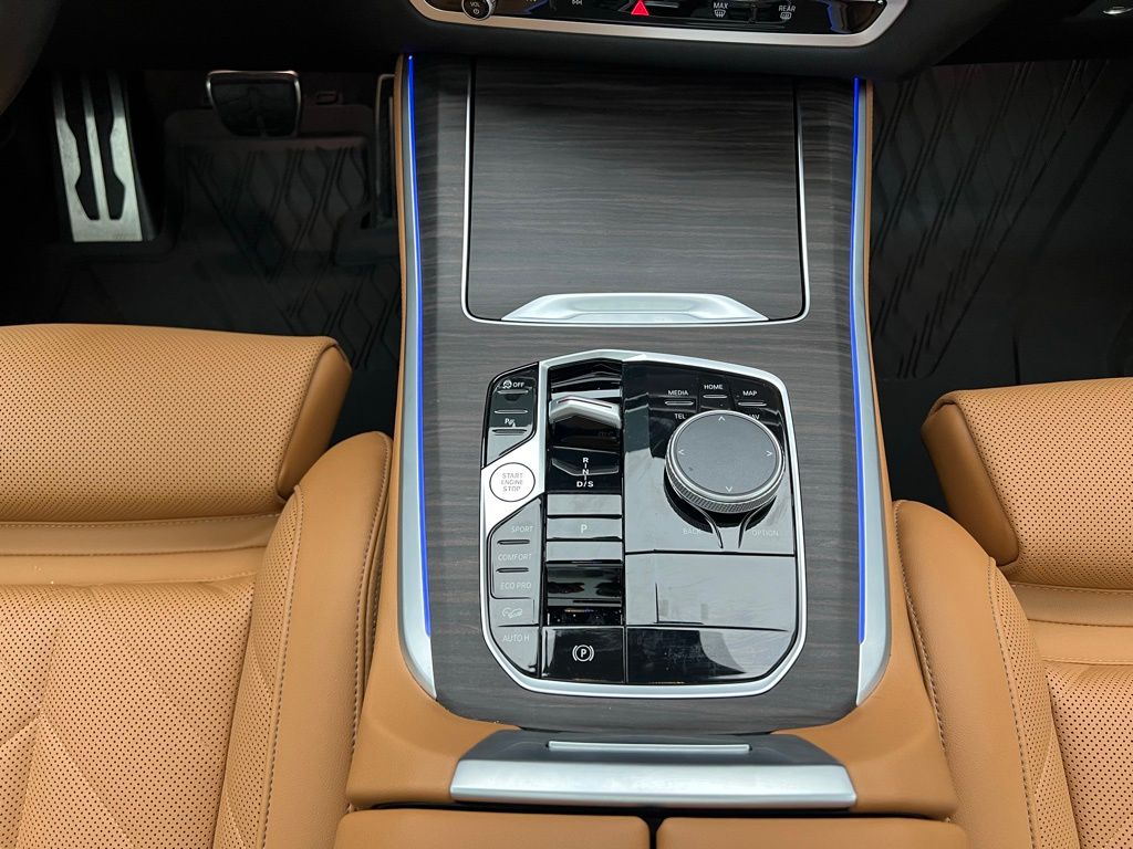 Thumbnail: 2024 BMW X5 - 11