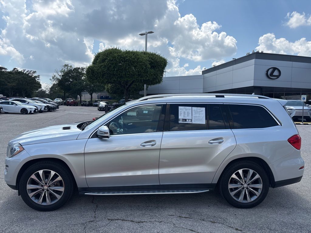 Thumbnail: 2016 Mercedes-Benz GL-Class - 2