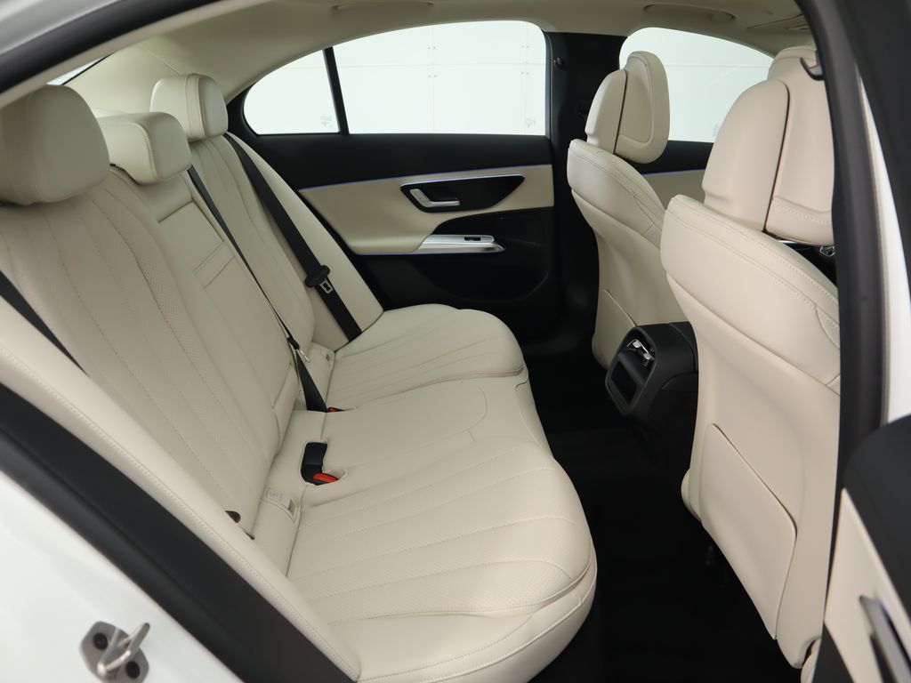 Thumbnail: 2025 Mercedes-Benz E-Class - 23