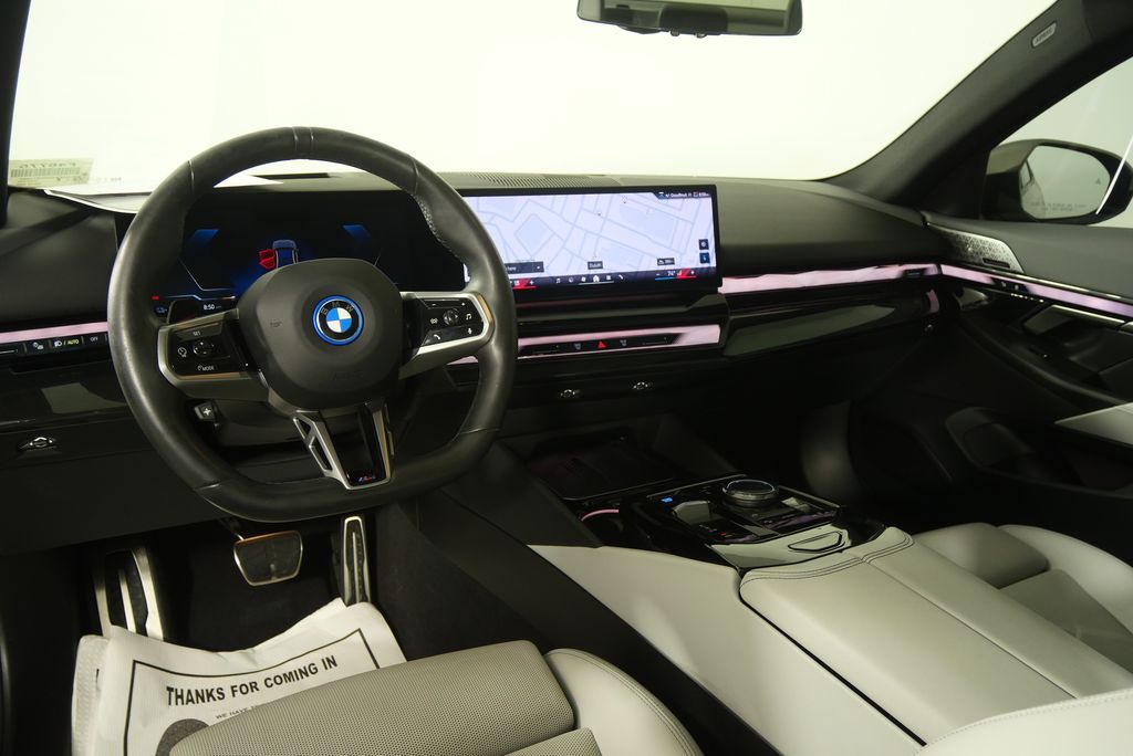 Thumbnail: 2024 BMW i5 - 21