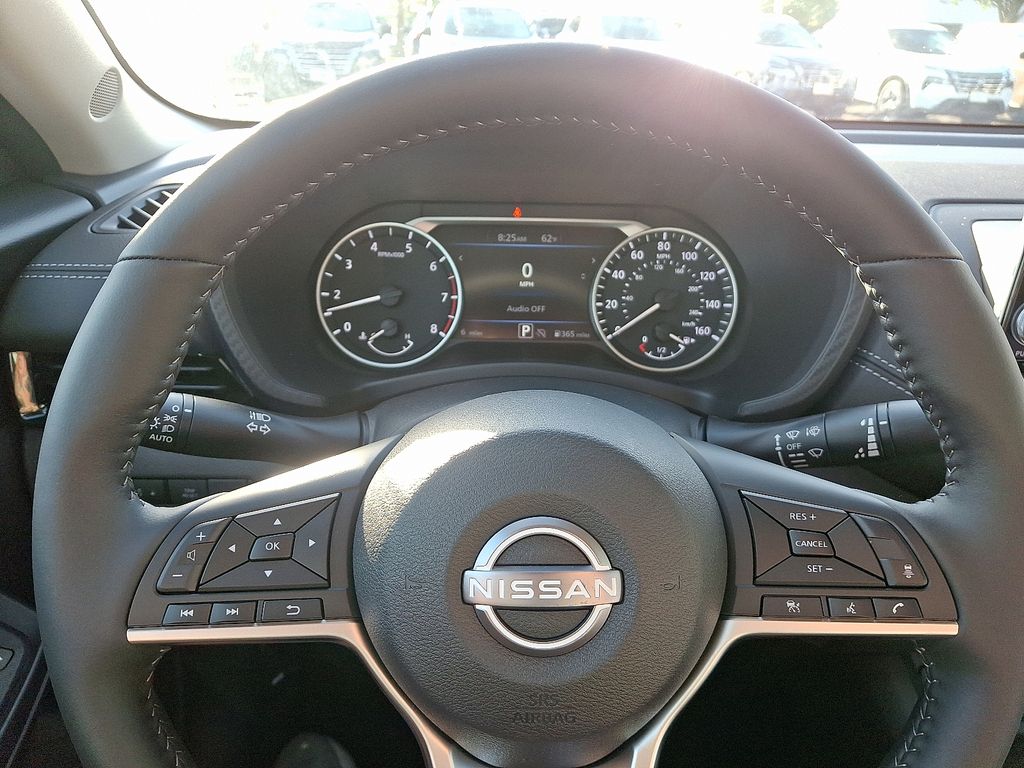 Thumbnail: 2025 Nissan Sentra - 9