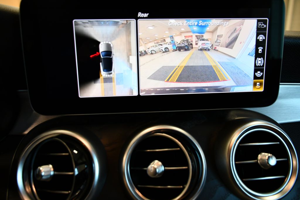 Thumbnail: 2020 Mercedes-Benz C-Class - 31