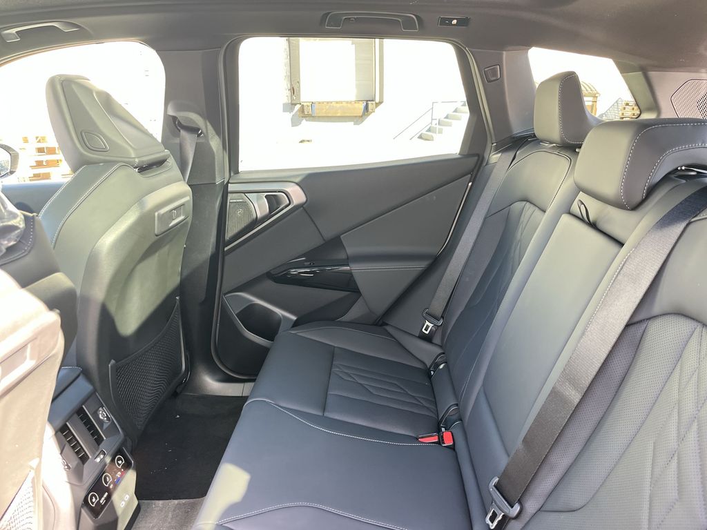 Thumbnail: 2026 BMW X3 - 23