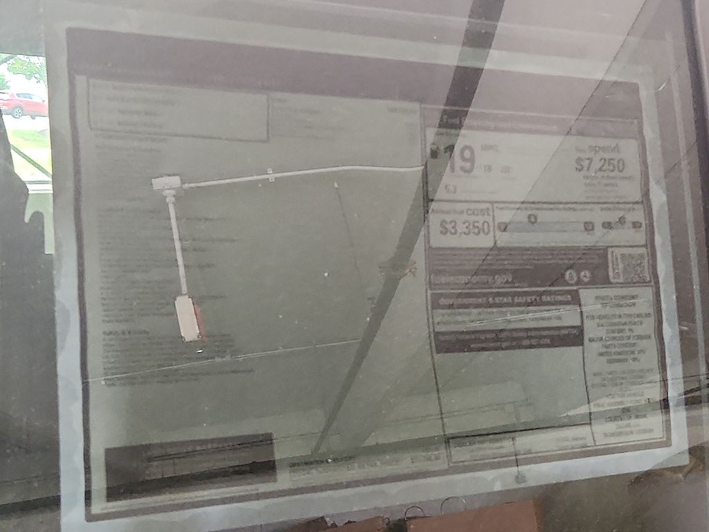 Thumbnail: 2025 Land Rover Defender - 12