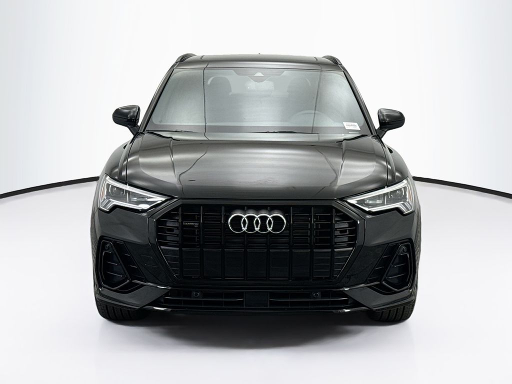 Thumbnail: 2025 Audi Q3 - 2