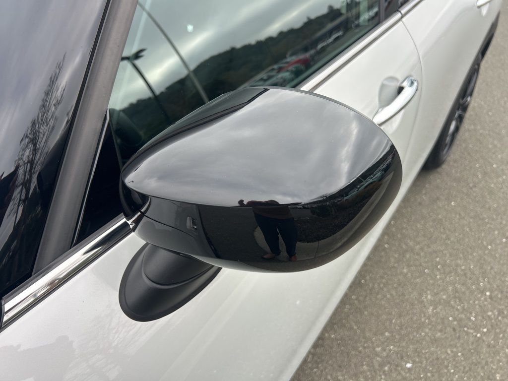 Thumbnail: 2023 MINI Cooper Clubman - 9