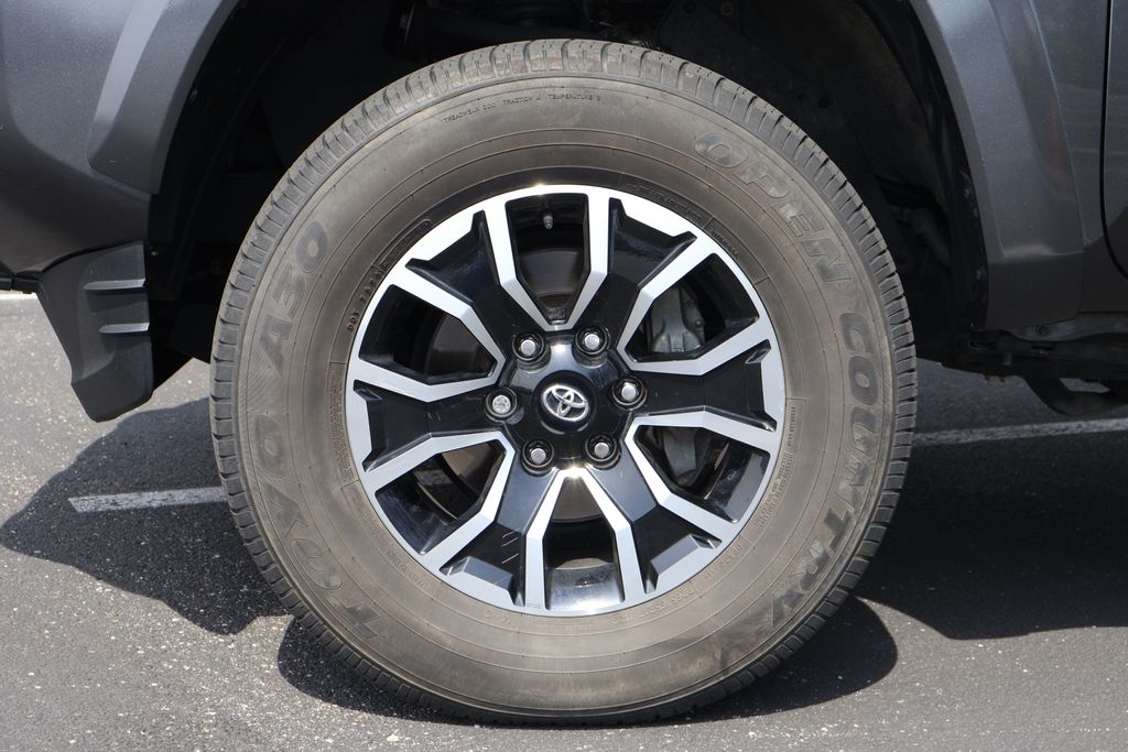 2022 Toyota Tacoma TRD Sport 11