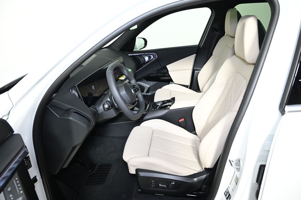 Thumbnail: 2026 BMW X3 - 14