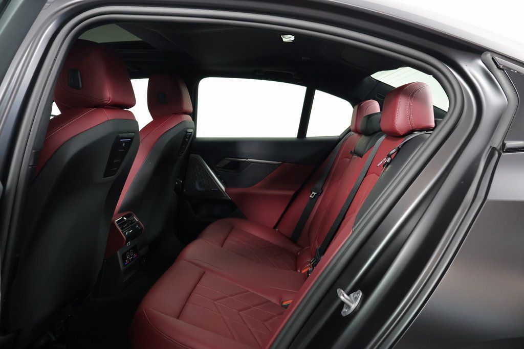 Thumbnail: 2025 BMW i5 - 11