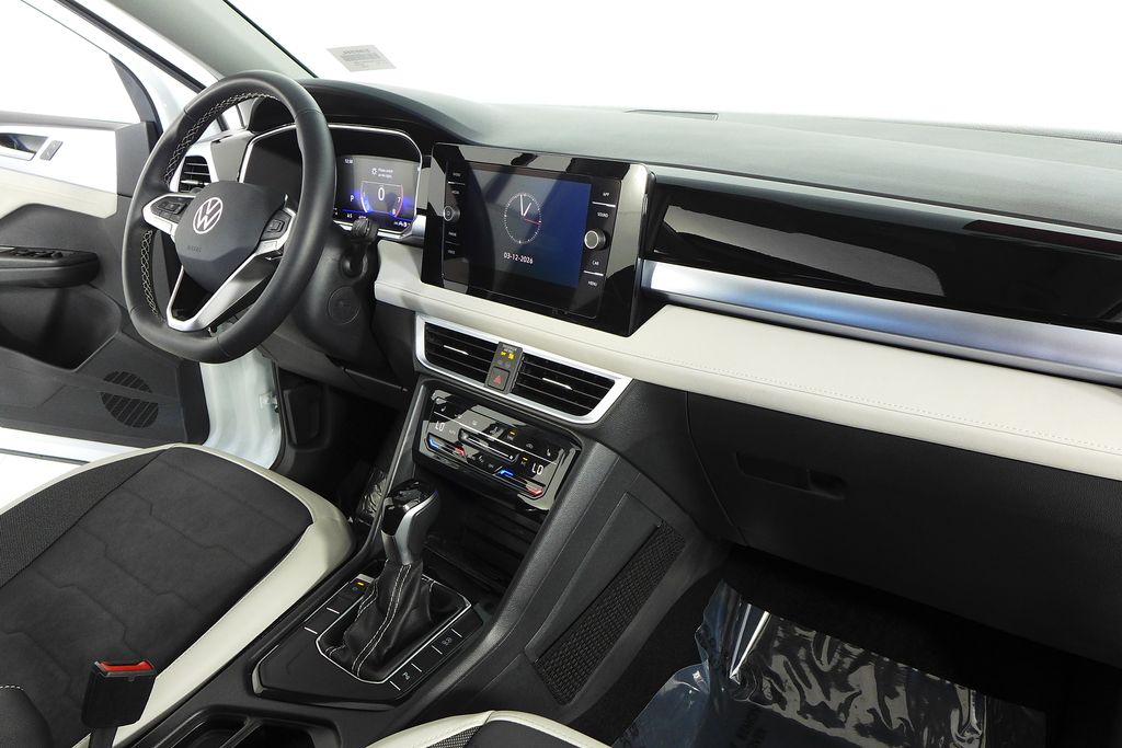 Thumbnail: 2025 Volkswagen Taos - 13