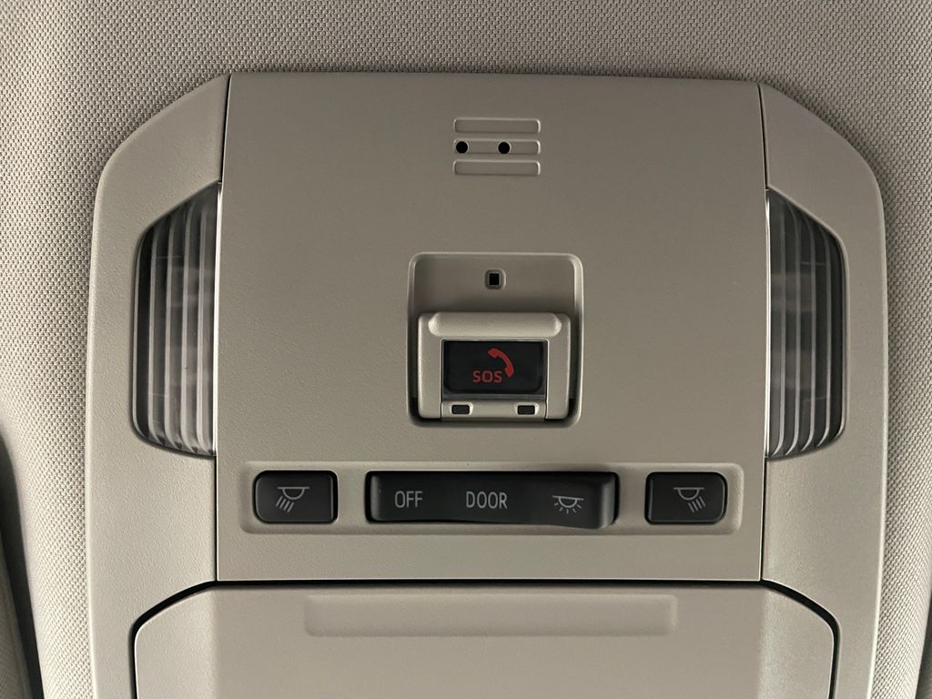 2022 Toyota Highlander LE 31
