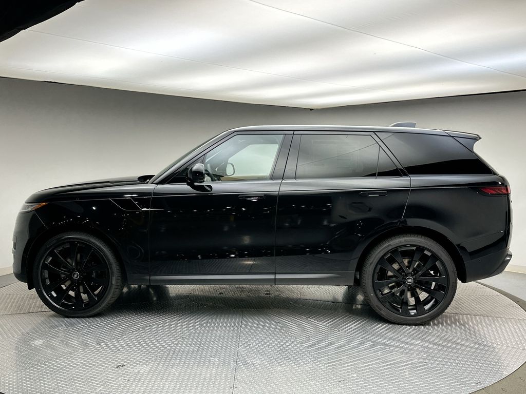 2025 Land Rover Range Rover Sport SE 2