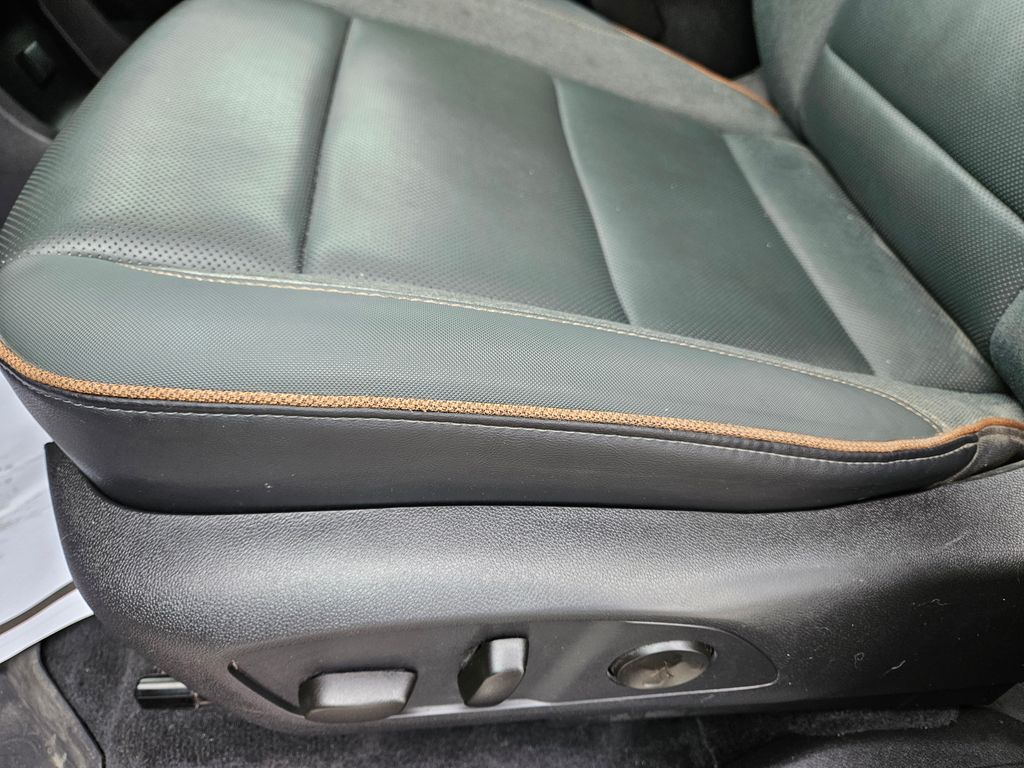 Used 2024 GMC Acadia SUV