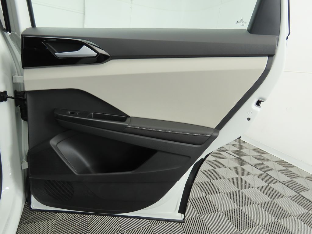 Thumbnail: 2026 Volkswagen Taos - 25