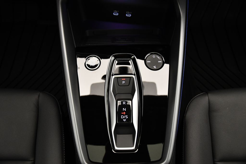 Thumbnail: 2025 Audi A3 - 28