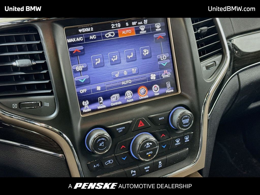 Thumbnail: 2015 Jeep Grand Cherokee - 11