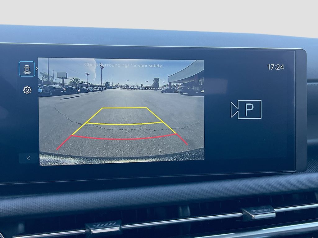 Used 2025 Green Hyundai SEL image 13