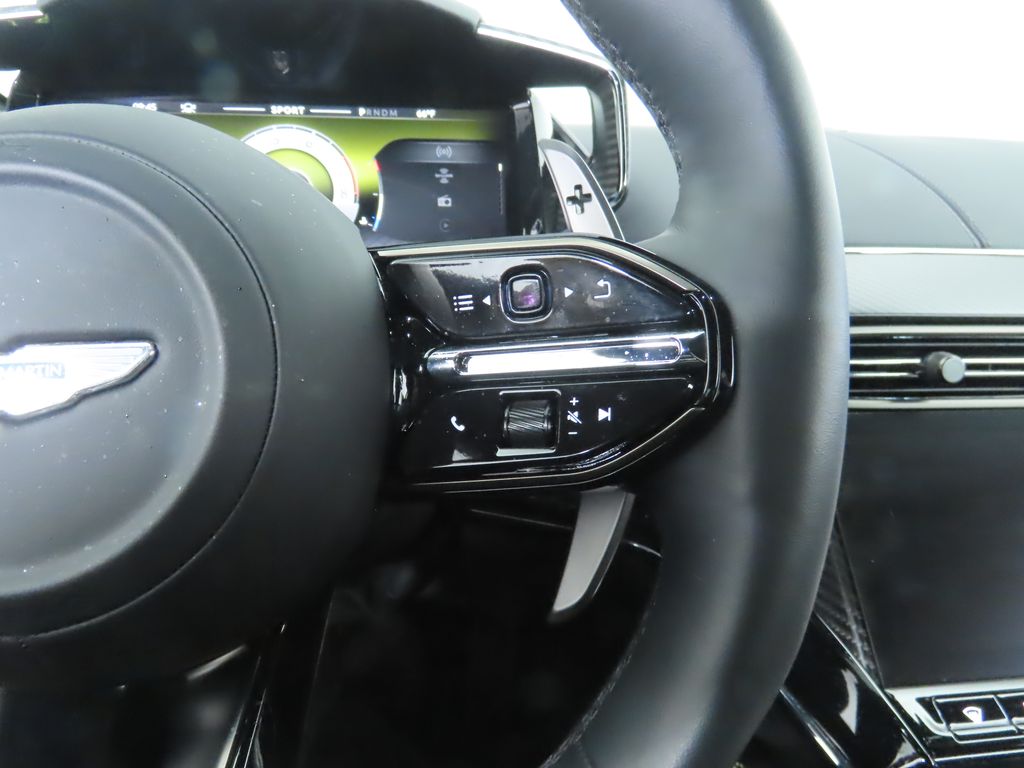 Thumbnail: 2025 Aston Martin Vantage - 12