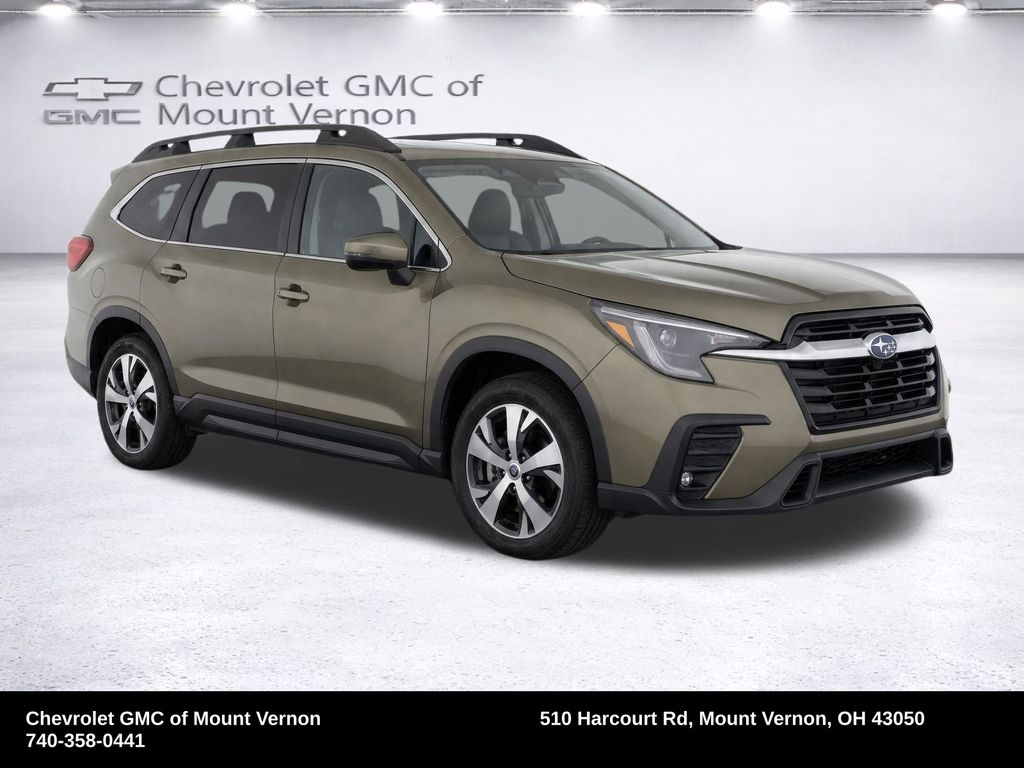 Photo 2 of 2024 Subaru Ascent Premium