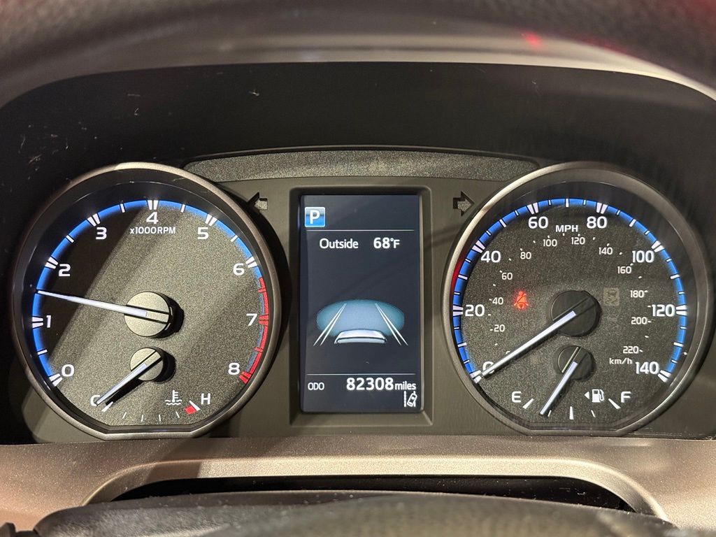 Thumbnail: 2017 Toyota RAV4 - 24