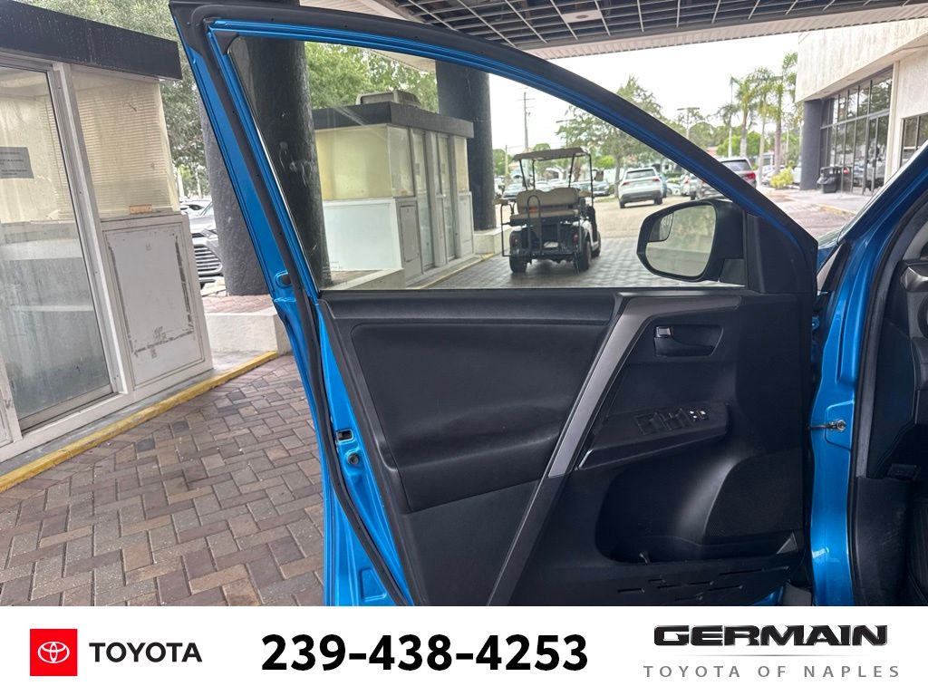 Used 2018 Blue Toyota LE image 18