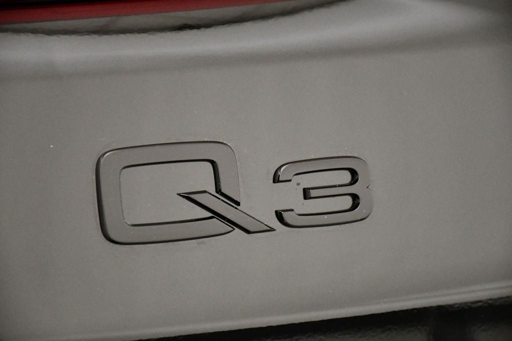 2025 Audi Q3  9