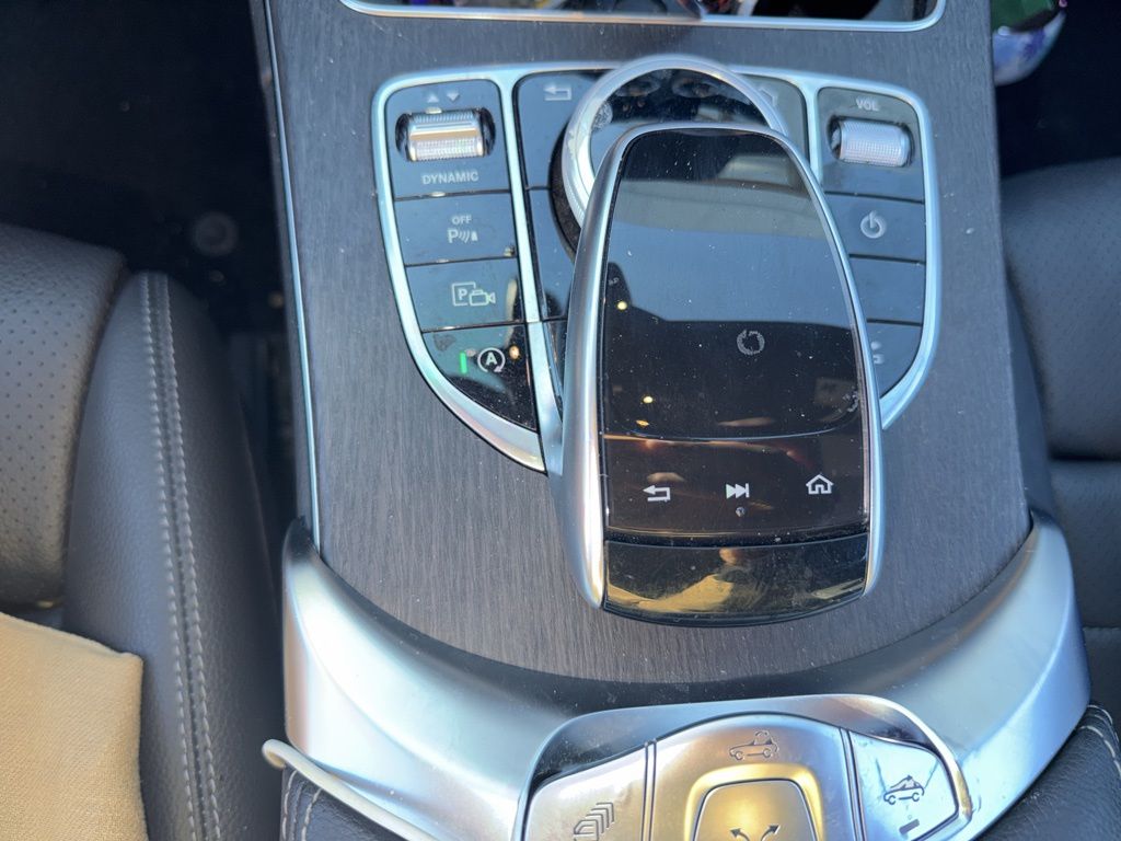 Thumbnail: 2019 Mercedes-Benz C-Class - 4