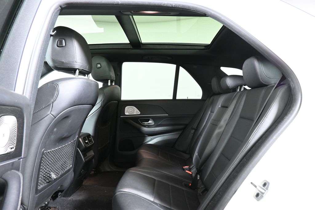 Thumbnail: 2023 Mercedes-Benz GLE - 7