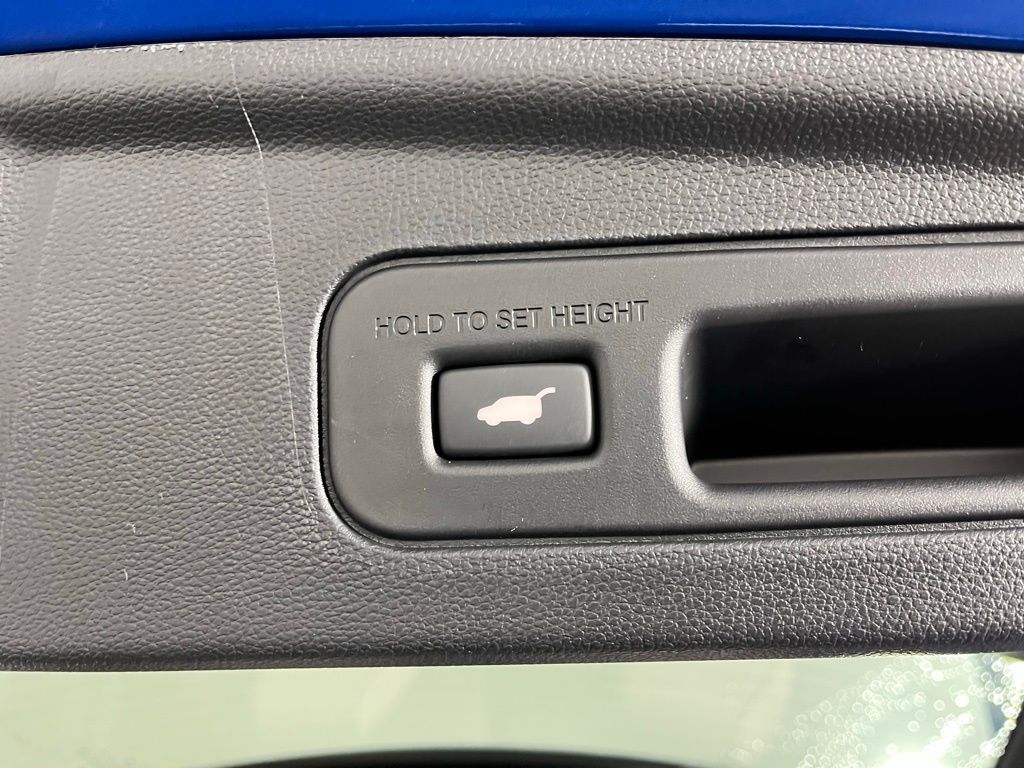 Thumbnail: 2026 Acura MDX - 25