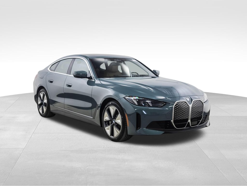 Thumbnail: 2026 BMW i4 - 7