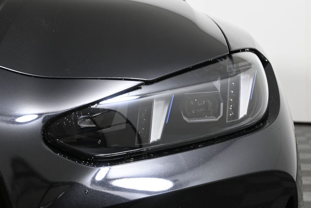 Thumbnail: 2025 BMW M4 - 19