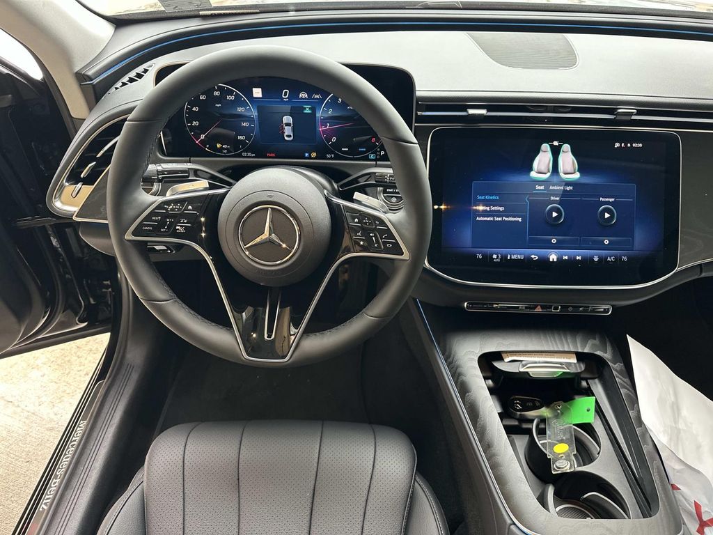 Thumbnail: 2026 Mercedes-Benz E-Class - 20