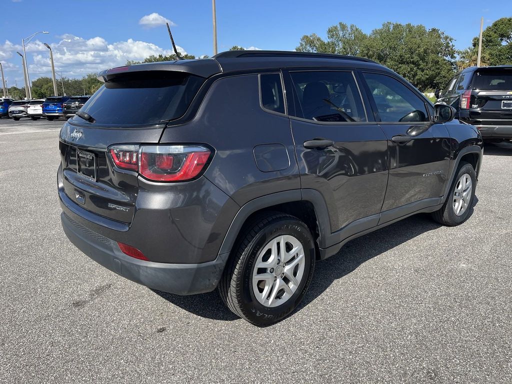 2018 Jeep Compass Sport 5