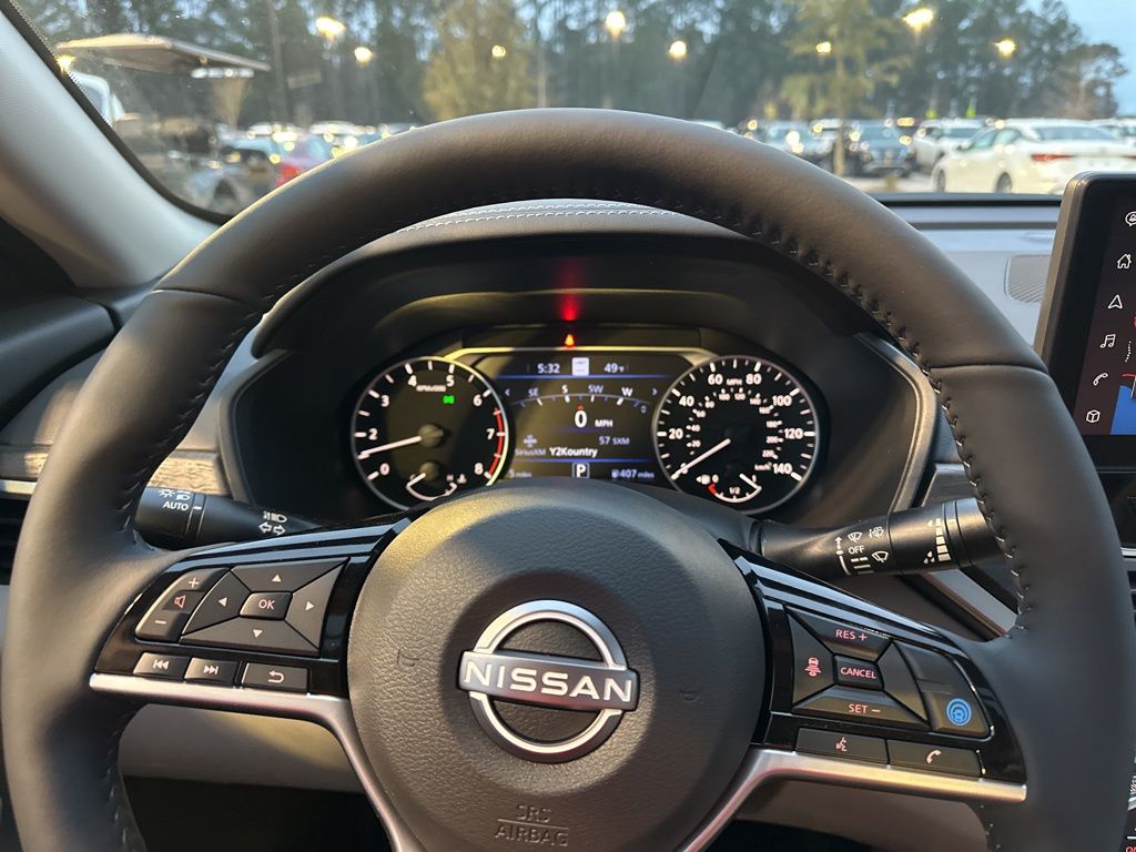 2025 Garnet Pearl Metallic Nissan Altima 2.5 SL FWD Sedan