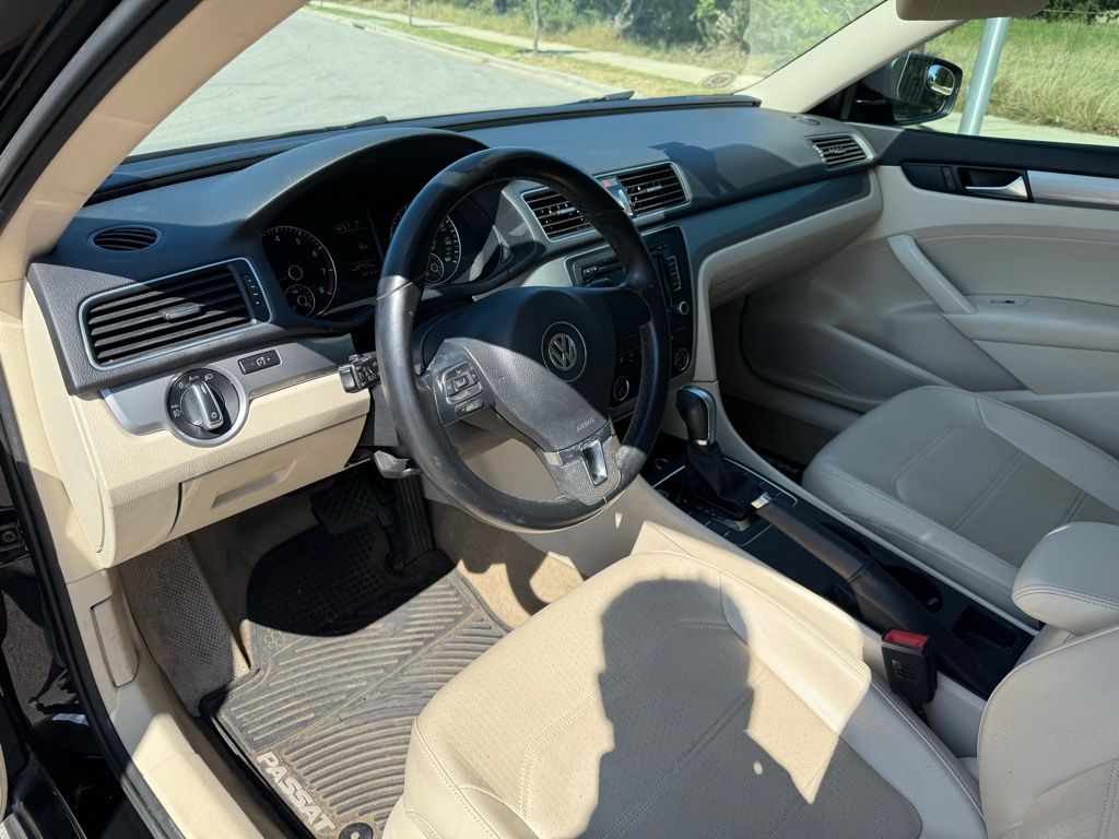Thumbnail: 2015 Volkswagen Passat - 7