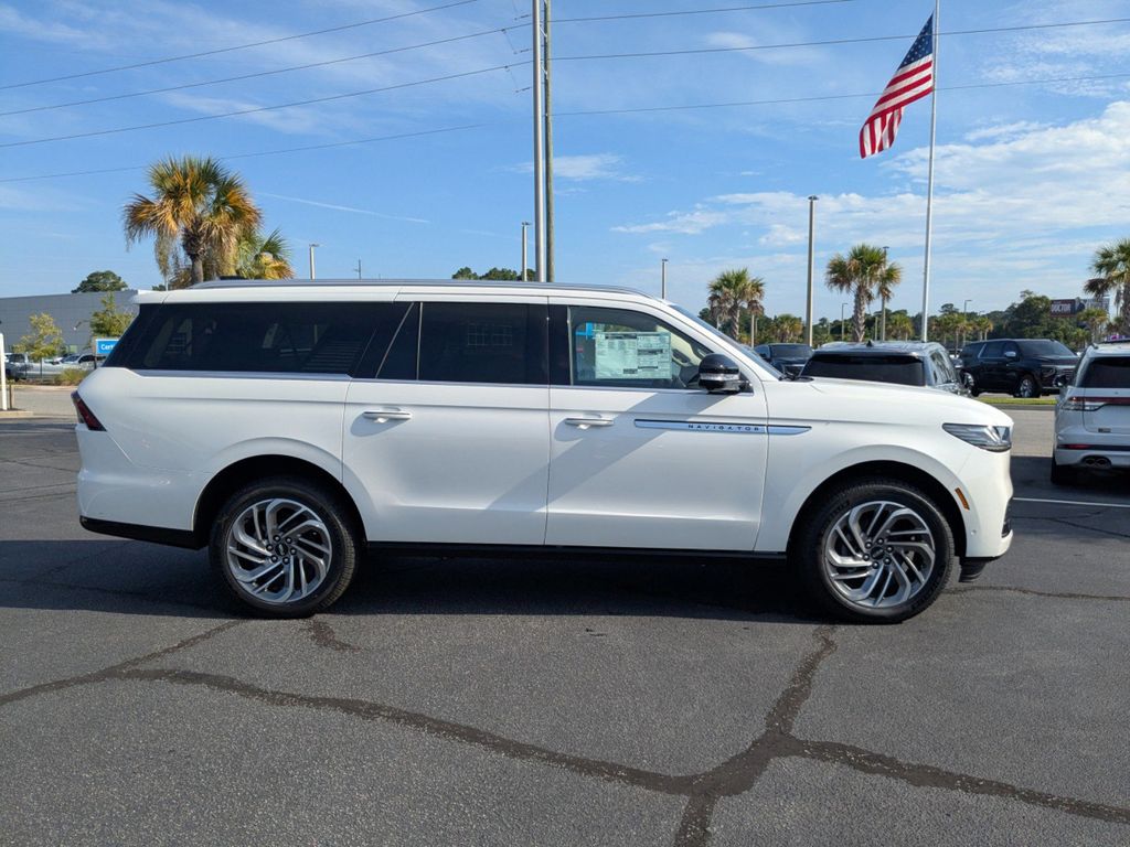 2025 Lincoln Navigator L Reserve