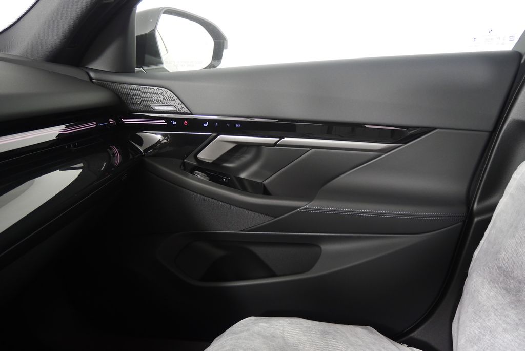2026 BMW 5 Series 530i 22