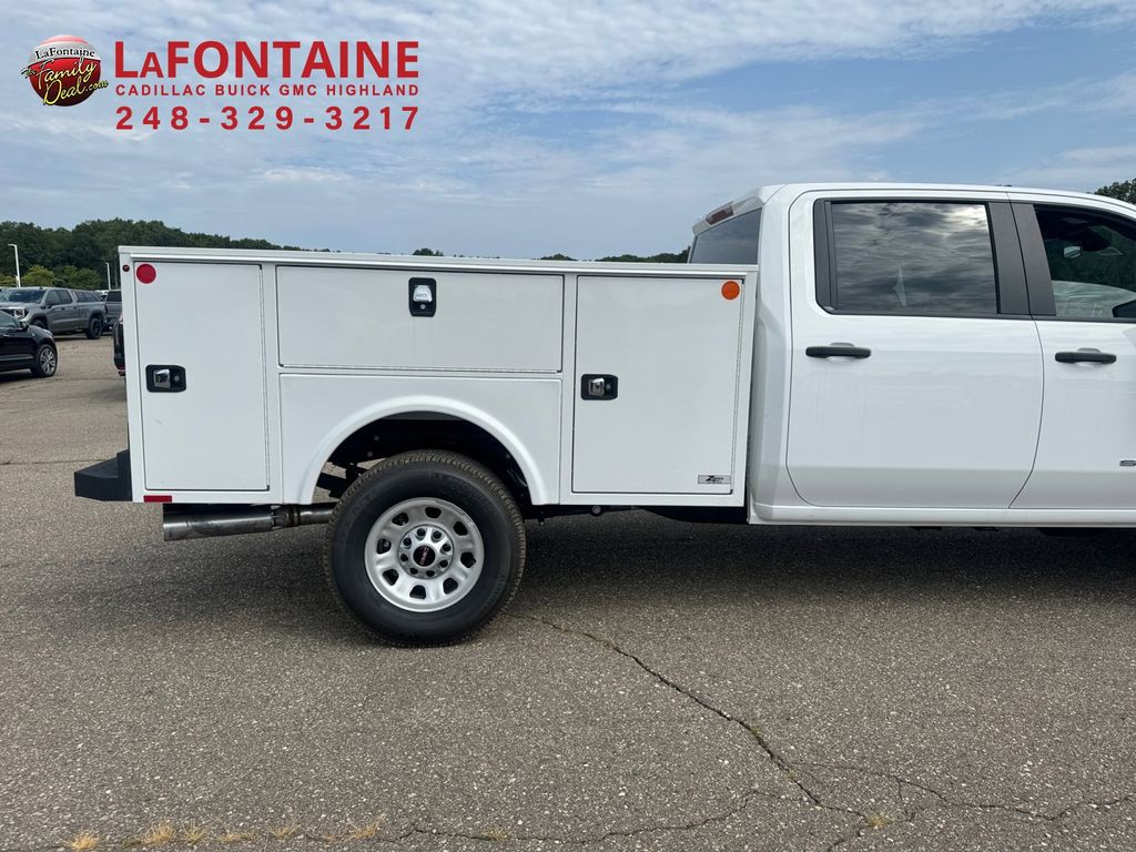 2024 GMC Sierra 3500HD Pro 26