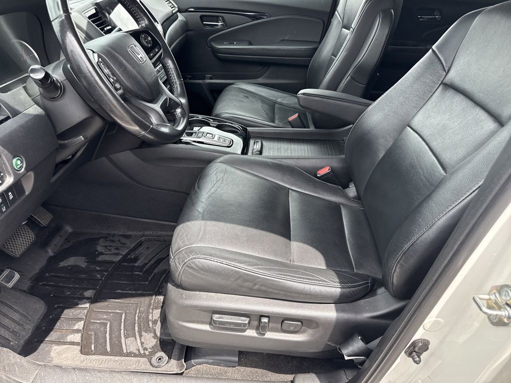 2019 Honda Pilot Touring  at Gullo Toyota