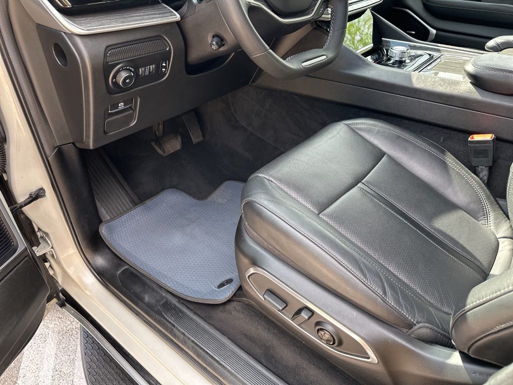 Used Car 2022 Jeep Wagoneer  Series Ii For Sale Under $35,000 In Austin, Texas