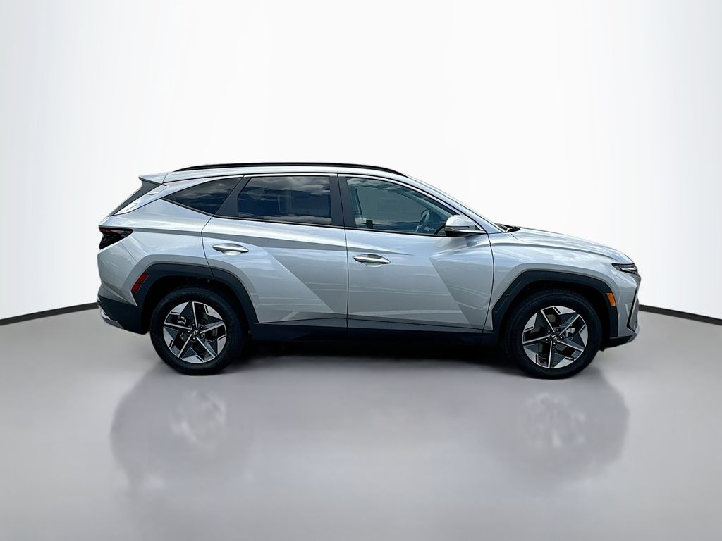 Thumbnail: 2025 Hyundai Tucson - 4