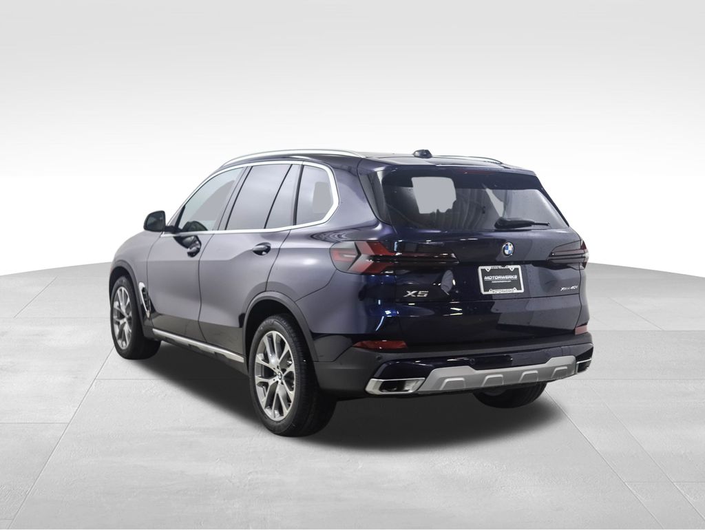 Thumbnail: 2026 BMW X5 - 3